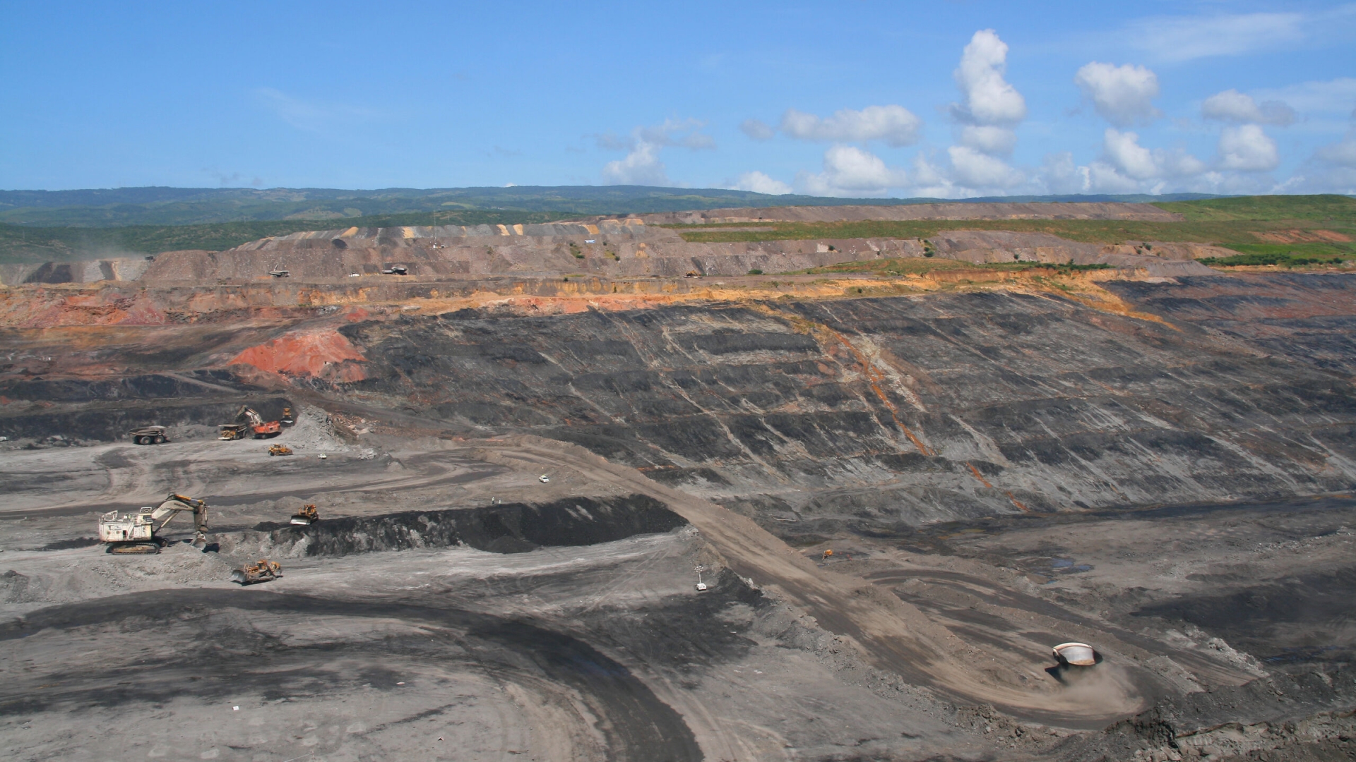 Colombia inicia conversaciones con Glencore para planificar cierre de mina Cerrejón