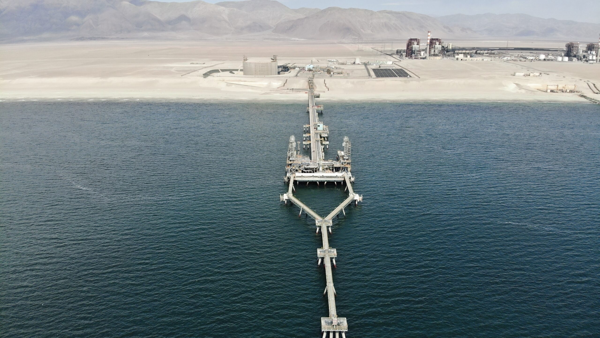 Terminal GNL Mejillones renueva certificación clave para su operación 