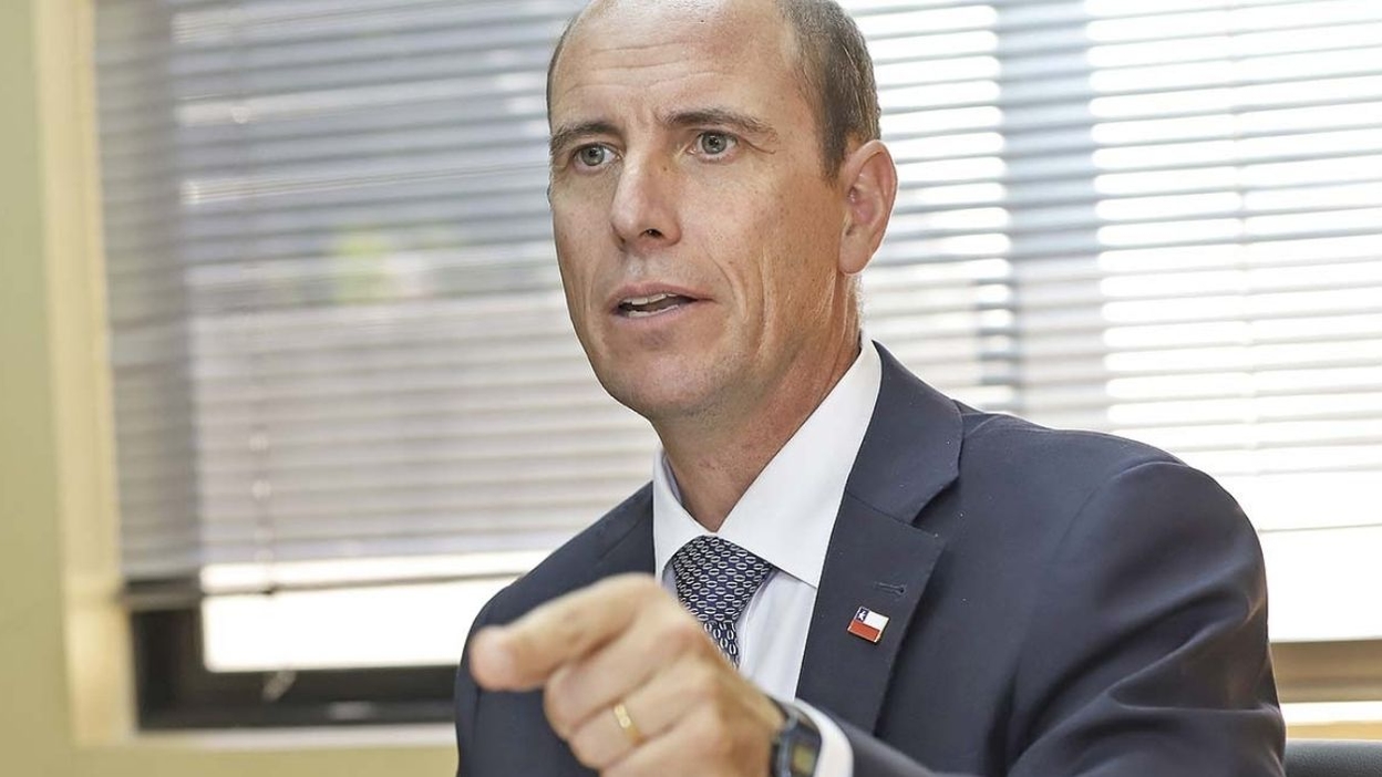 Ministro Arrau encabeza operativo policial en Macul tras exponer en el Senado y ajustar su equipo de Seguridad