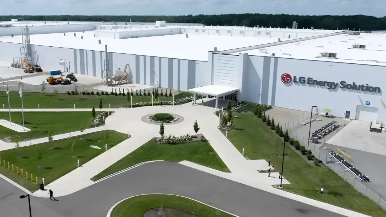 LG Energy inicia producción en planta de US$2.000 millones y apunta a más de 35 GWh anuales en Michigan