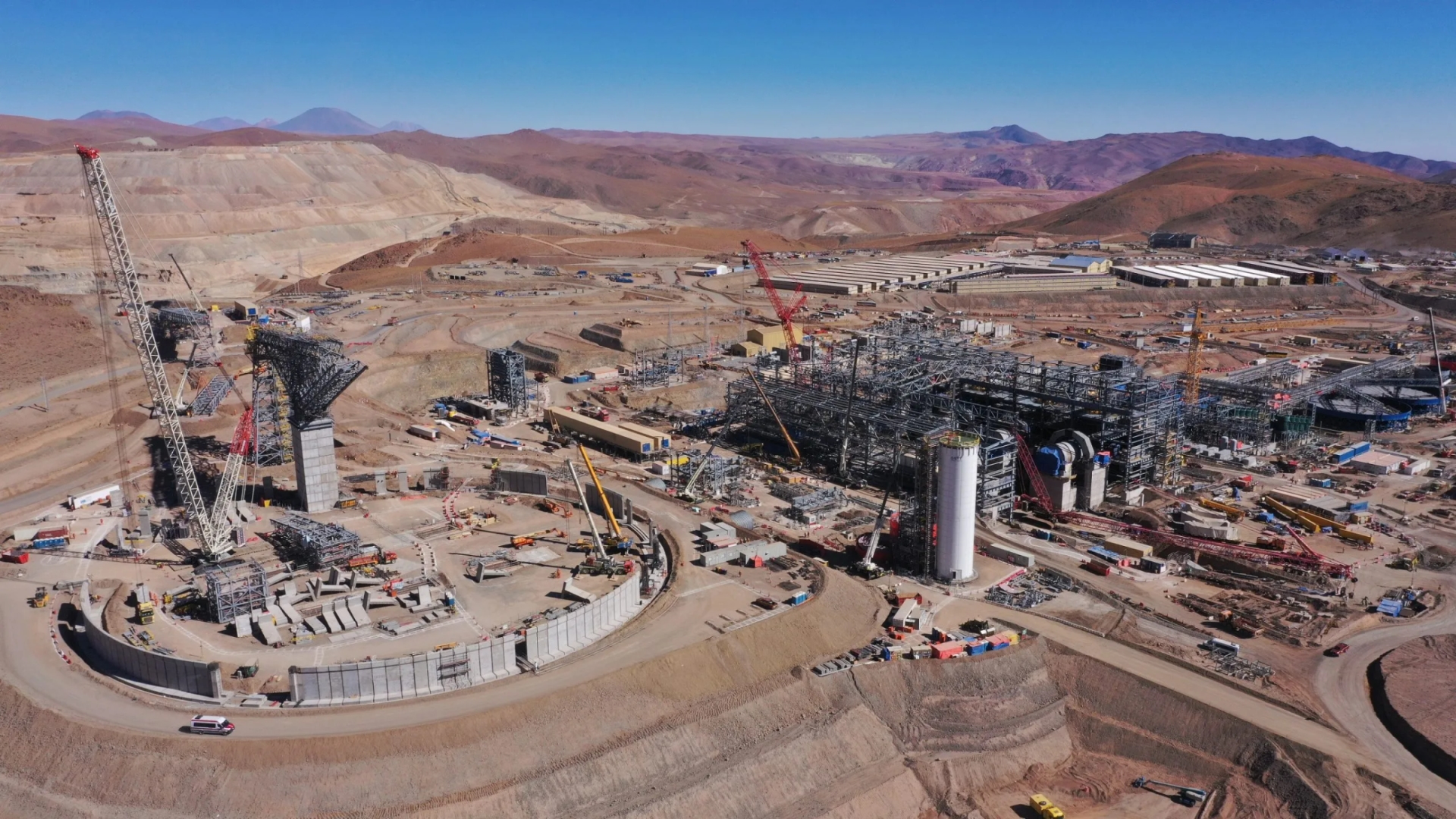 Teck recibe luz verde para ampliar el rajo y modificar el transporte de Quebrada Blanca 2