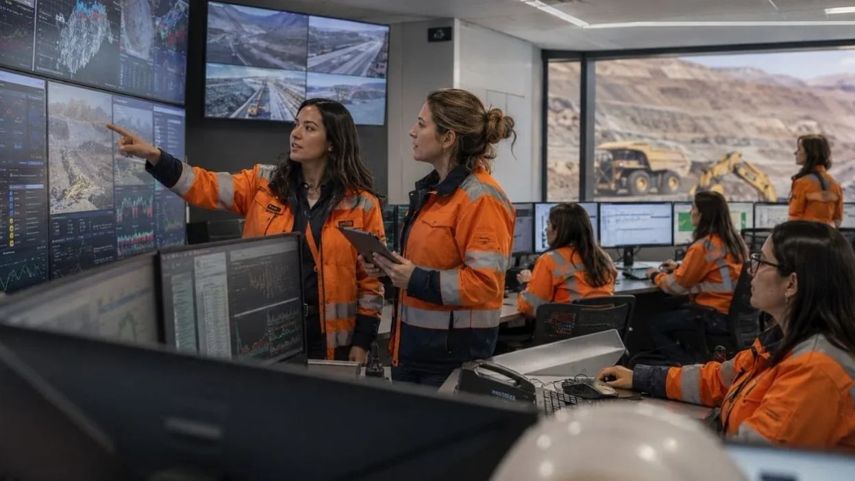 Mujeres alcanzan 24,1% de la dotación en la gran minería chilena y marcan un nuevo máximo