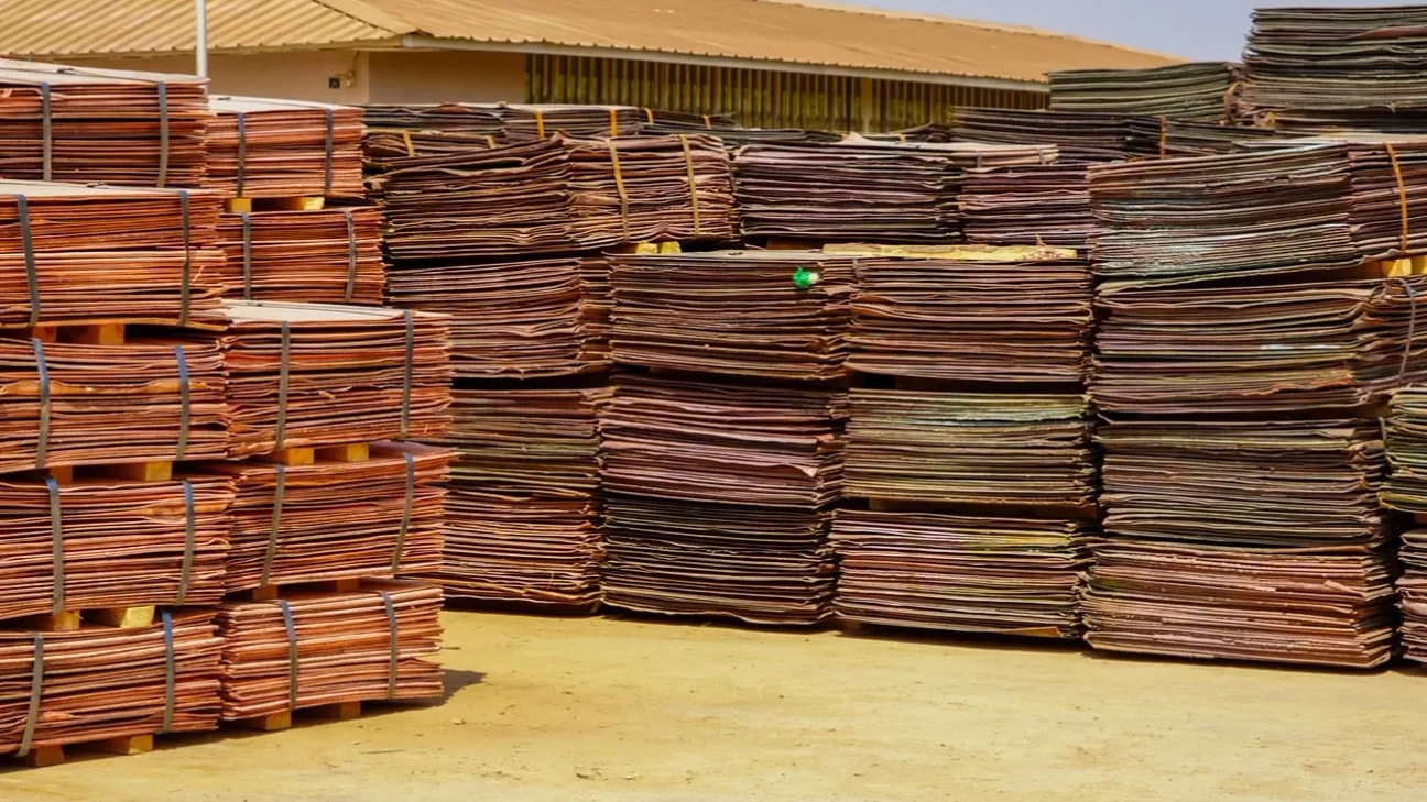Cochilco analiza factores detrás del alza en el precio internacional del cobre