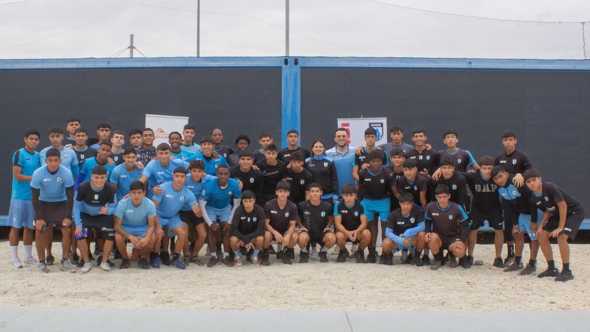 100 jóvenes promesas de Deportes Iquique participaron en charlas formativas apoyados por Fundación Collahuasi