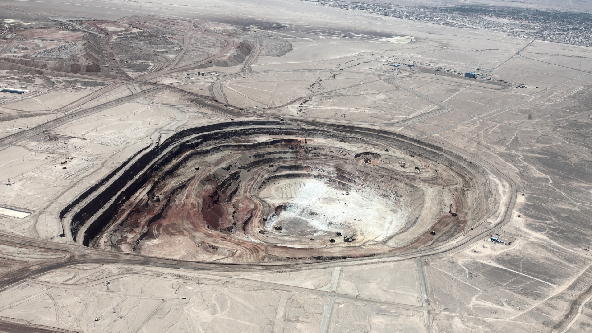 Optimización del pit final en minería open pit: métodos de cálculo, equipos críticos e impacto en la planificación minera