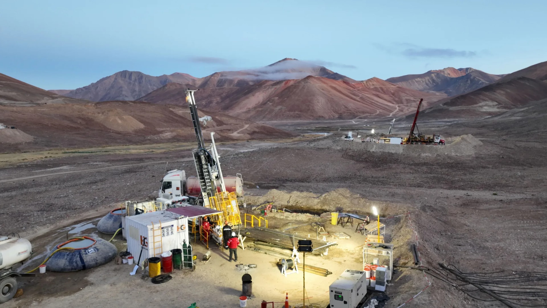 Rio Tinto evalúa aumentar su participación en el proyecto de cobre Los Azules en Argentina