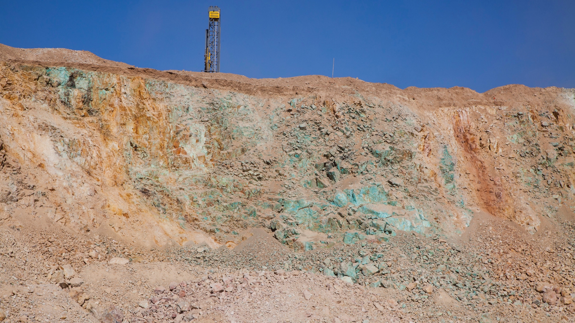 Exploración minera generativa cae de 40% a 21% del presupuesto global en dos décadas
