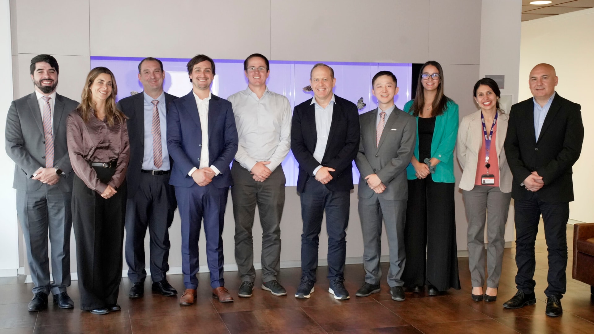 BHP avanza en autoabastecimiento de energía eléctrica renovable y almacenamiento en Escondida y Spence