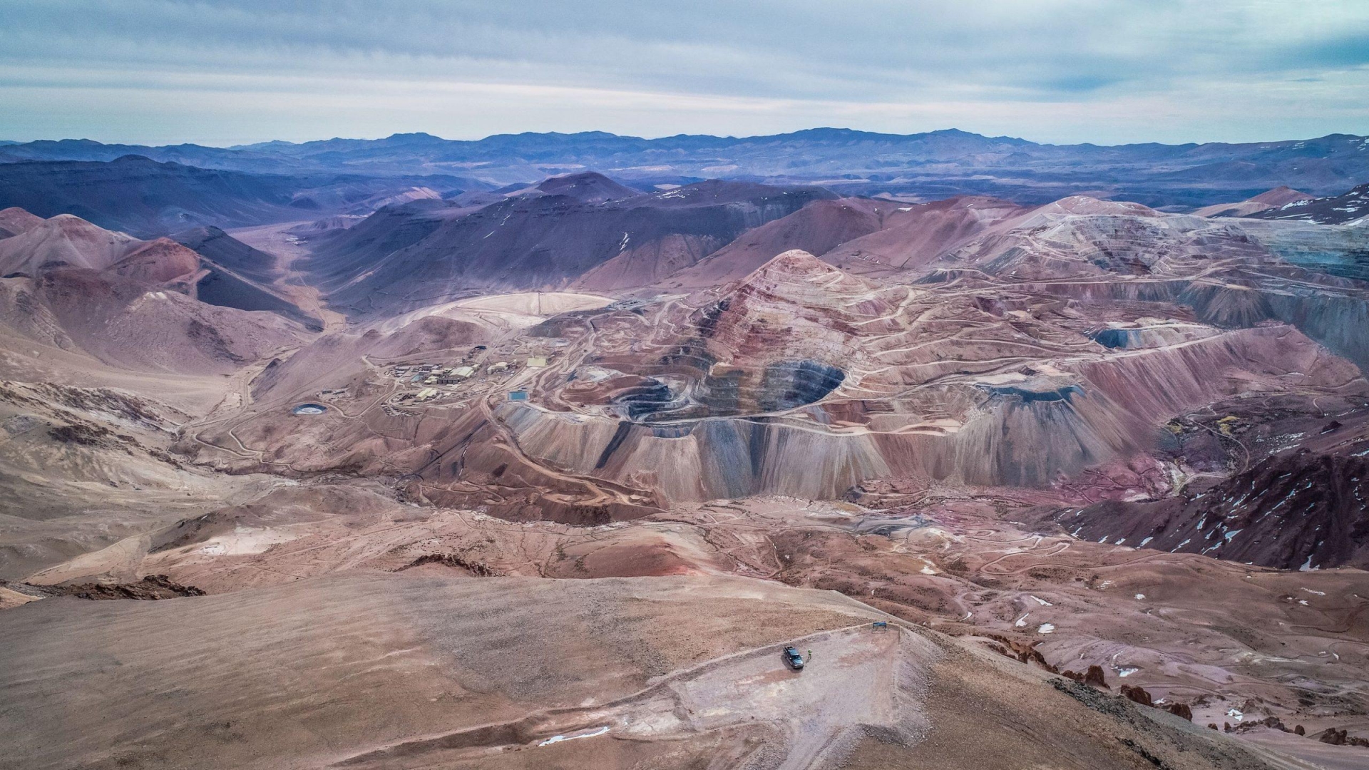 Kinross proyecta US$3.000 millones para Lobo Marte y busca reactivar el distrito aurífero de Atacama
