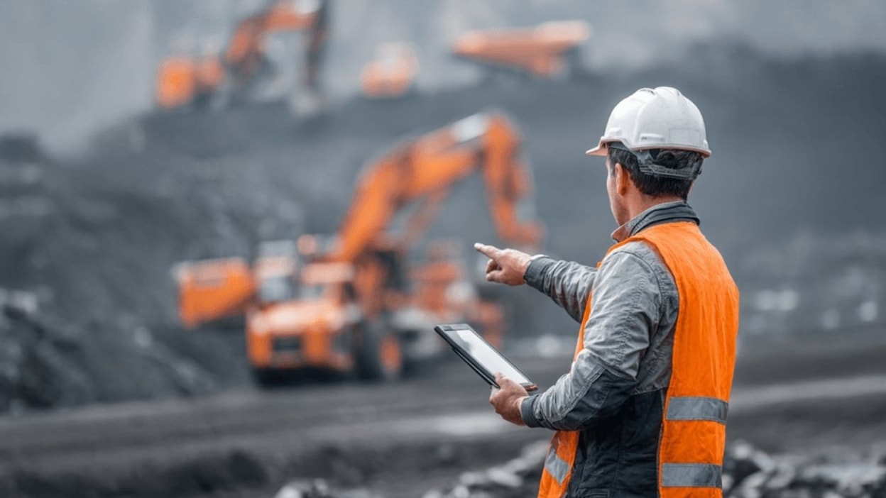 Financiamiento minero: cómo cambia el capital desde la exploración hasta la construcción de una mina