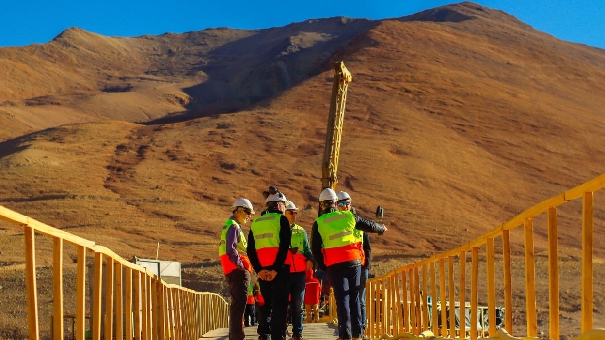 Argentina aprueba proyecto minero de US$764 millones bajo el RIGI y Central Puerto profundiza apuesta por el oro