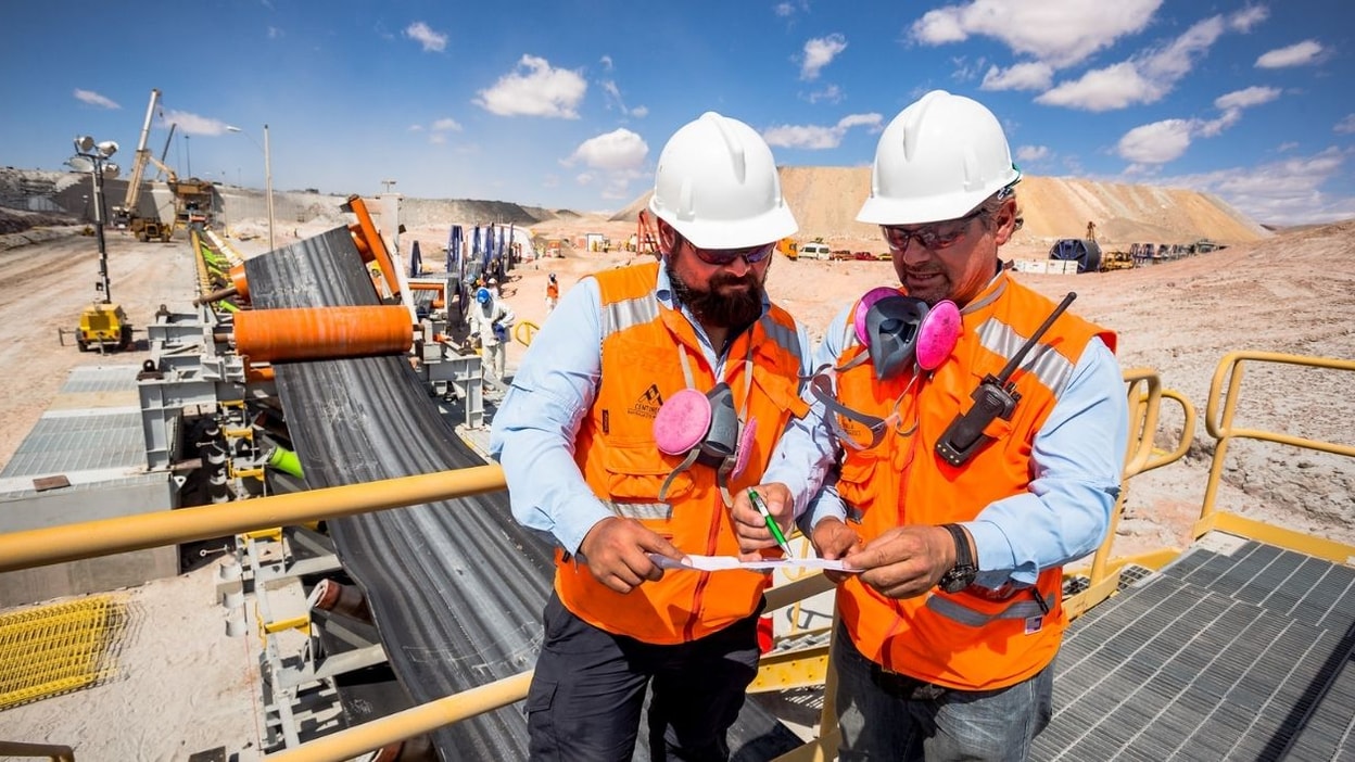 Supervisores de Minera Centinela aprueban huelga con 77% de respaldo y crece tensión en negociación colectiva