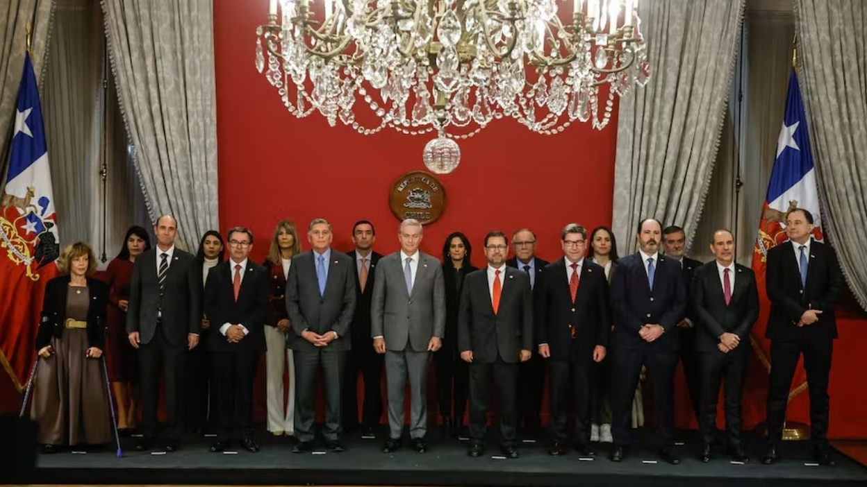 Cambio de gabinete de Kast a 69 días: seguridad, vocería y obras públicas concentran el primer ajuste del gobierno