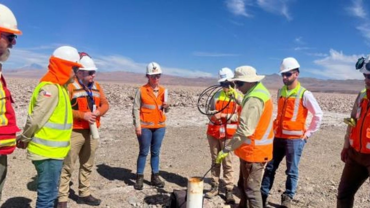 SEA Antofagasta inspecciona proyectos de litio y cobre con inversiones de hasta 44 años de operación