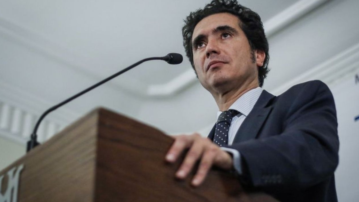Briones golpea a Codelco y abre debate por privatización parcial: “Si fuera privada estaría quebrada”