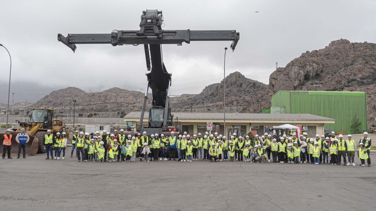 Puerto Las Losas obtiene certificación SSINDEX en categorías de colaboradores y clientes