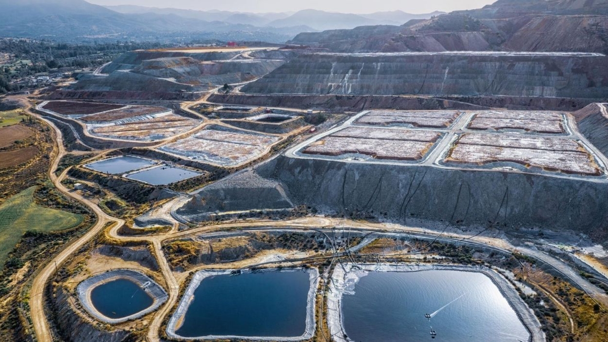 Minería global enfrenta presión por ácido sulfúrico ante mayor compra de pirita en China