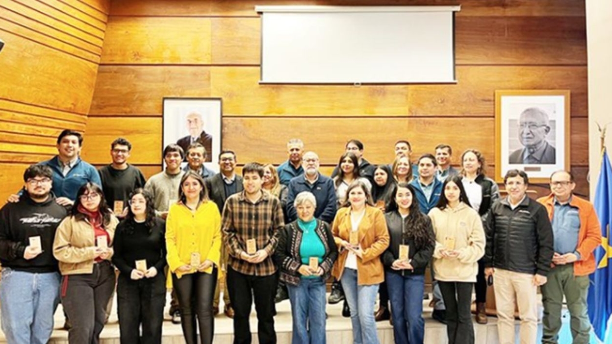 SCM Carola abrirá 20 becas para jóvenes de pueblos originarios en Tierra Amarilla: postulaciones cierran el 5 de junio