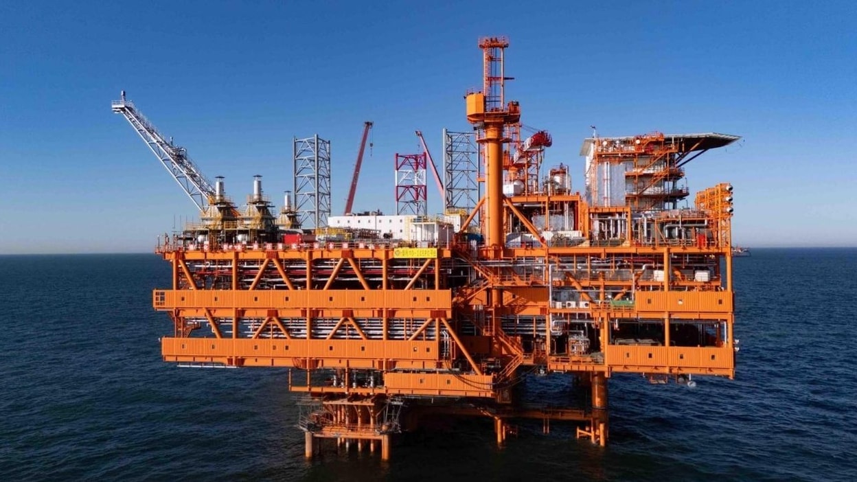 CNOOC lleva a plena producción Kenli 10-2, el mayor yacimiento petrolero somero costa afuera de China