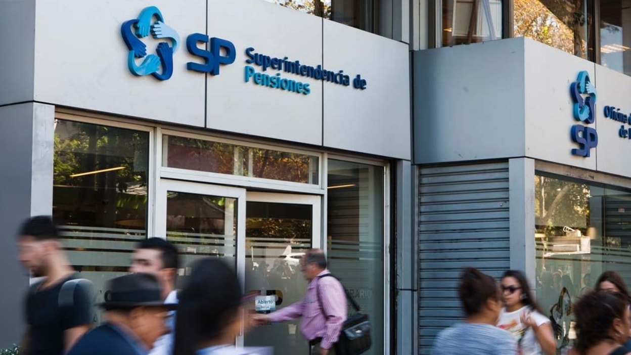 Reforma previsional: Superintendencia aclara que AFP seguirán administrando parte clave del SIS pese a traspaso al Seguro Social
