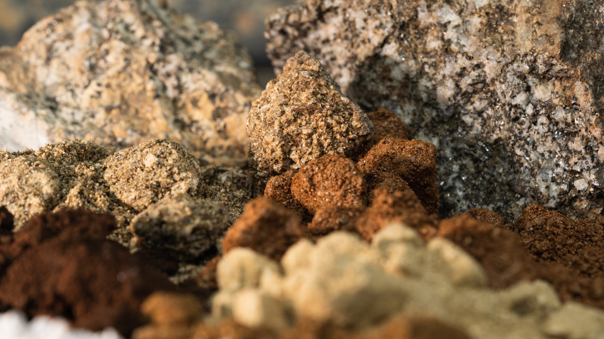 Proyecto de tierras raras de Aclara obtiene aprobación ambiental e inicia una nueva etapa de trabajo en Biobío