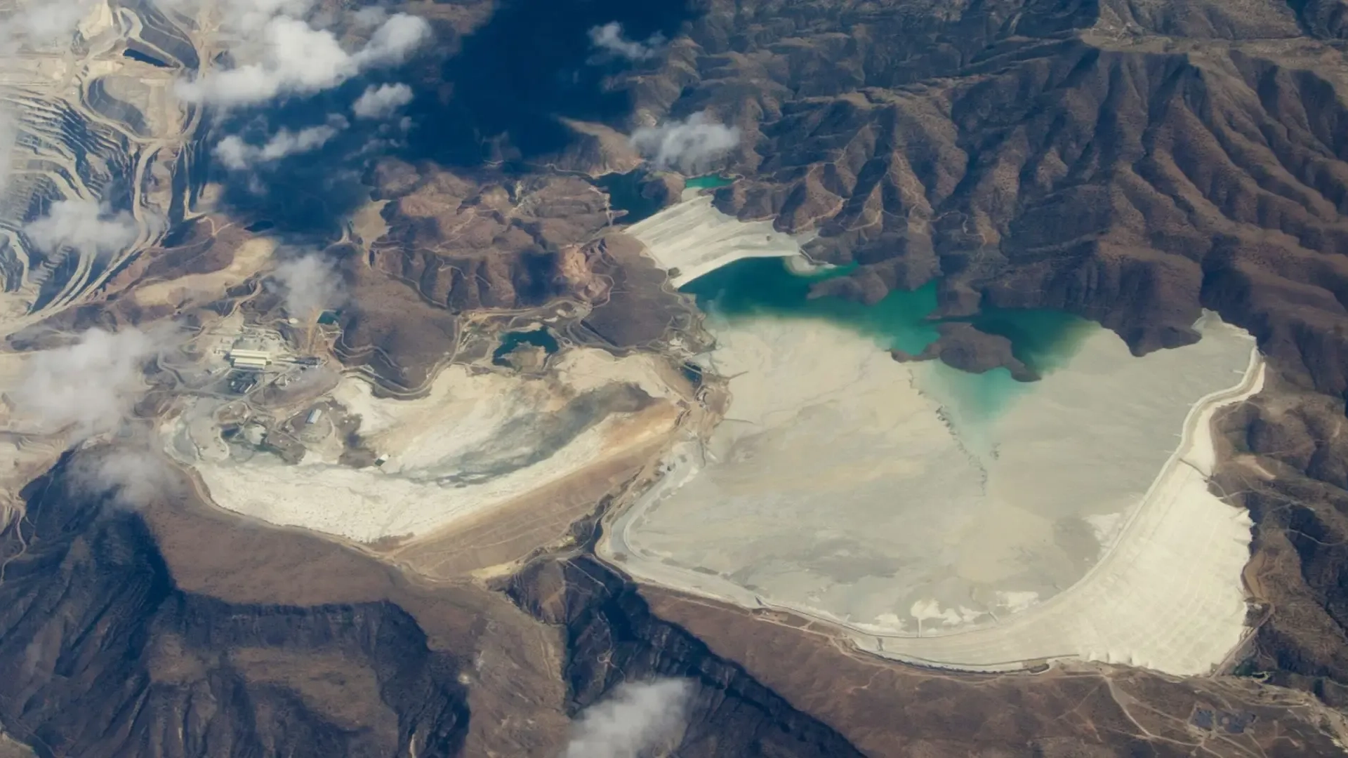 Académica UAI desarrolla proyecto para recuperar cobalto y níquel desde relaves mineros