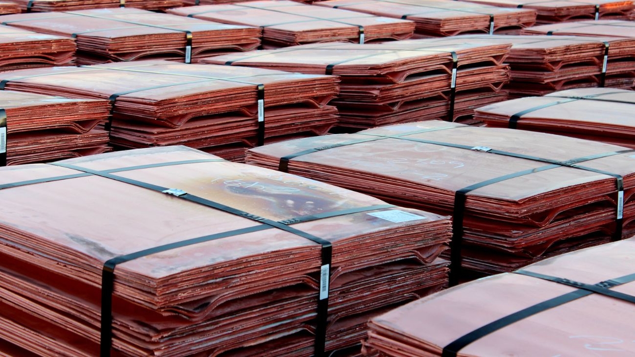 Alerta en la Industria: Déficit de Cobre Refinado Proyectado para 2025 Impulsará Innovación y Sostenibilidad en Minería