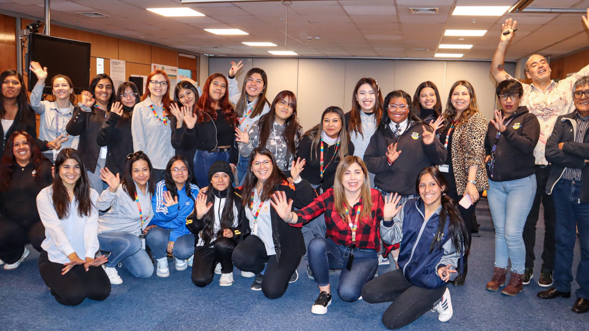Alumnas de la Escuela de Mujeres Líderes de Codelco comparten su experiencia