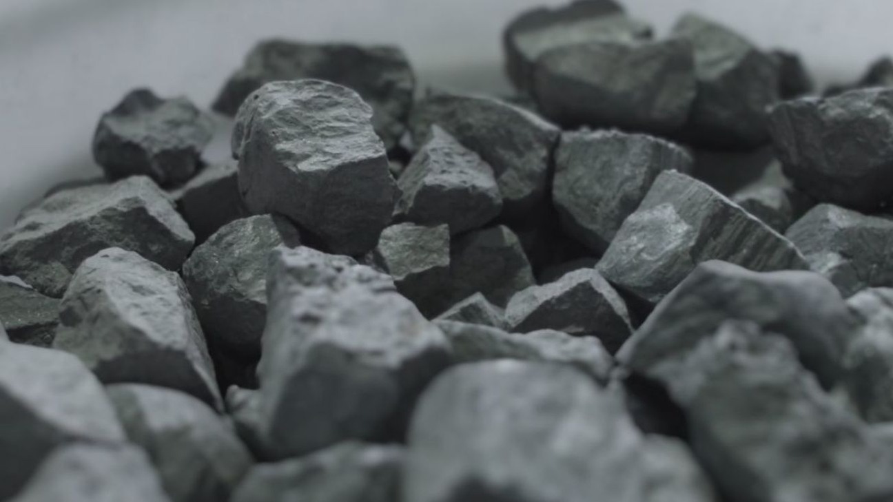 Anglo American Impulsa Innovación Sustentable: Reutiliza Escoria de Cobre en Construcción de Caminos para Economía Circular