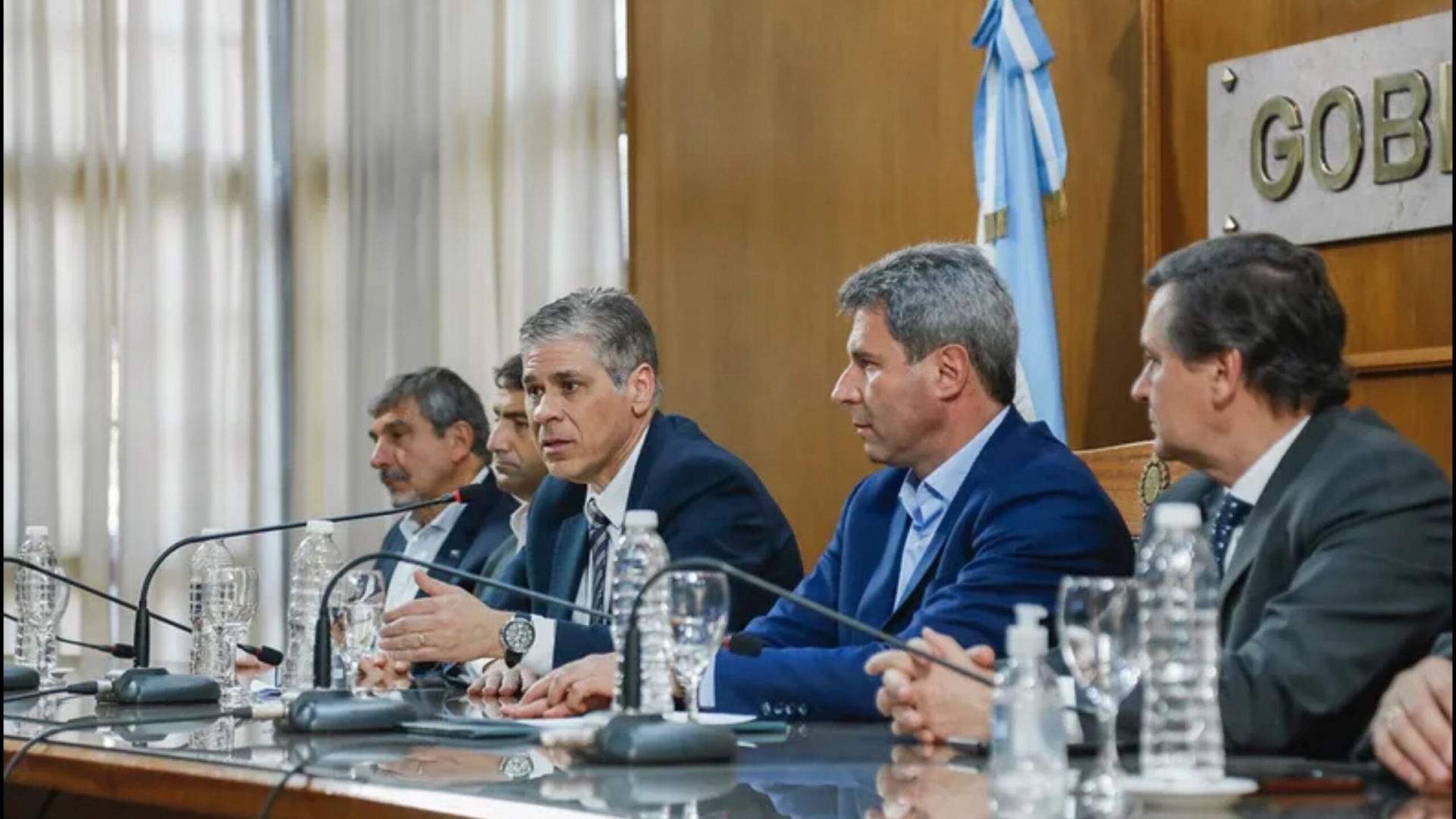 Argentina: crece el interés por el litio sanjuanino e YPF quiere participar