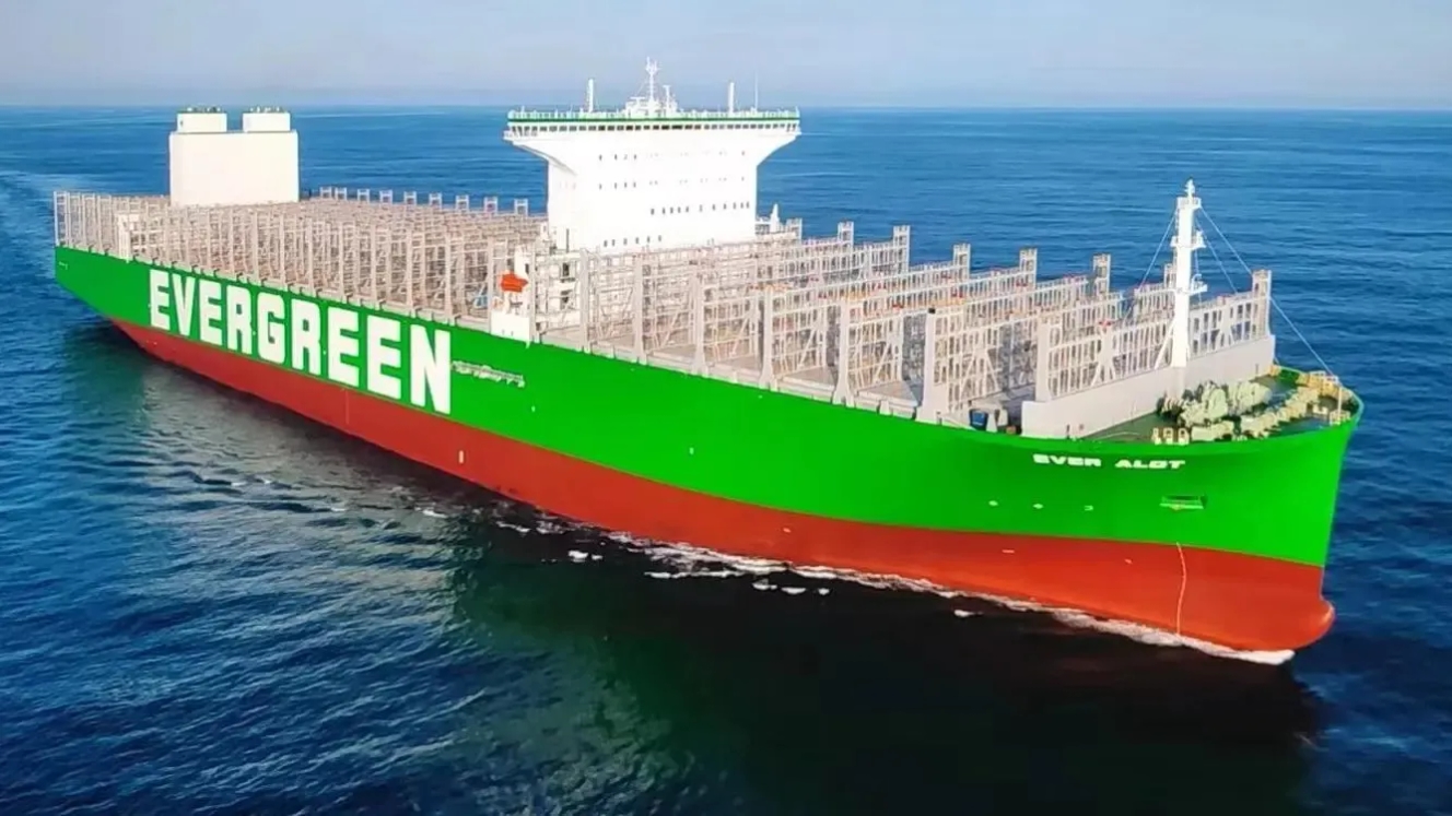 Astillero CSSC entrega nuevo buque sostenible de 15.000 TEU a CMA CGM