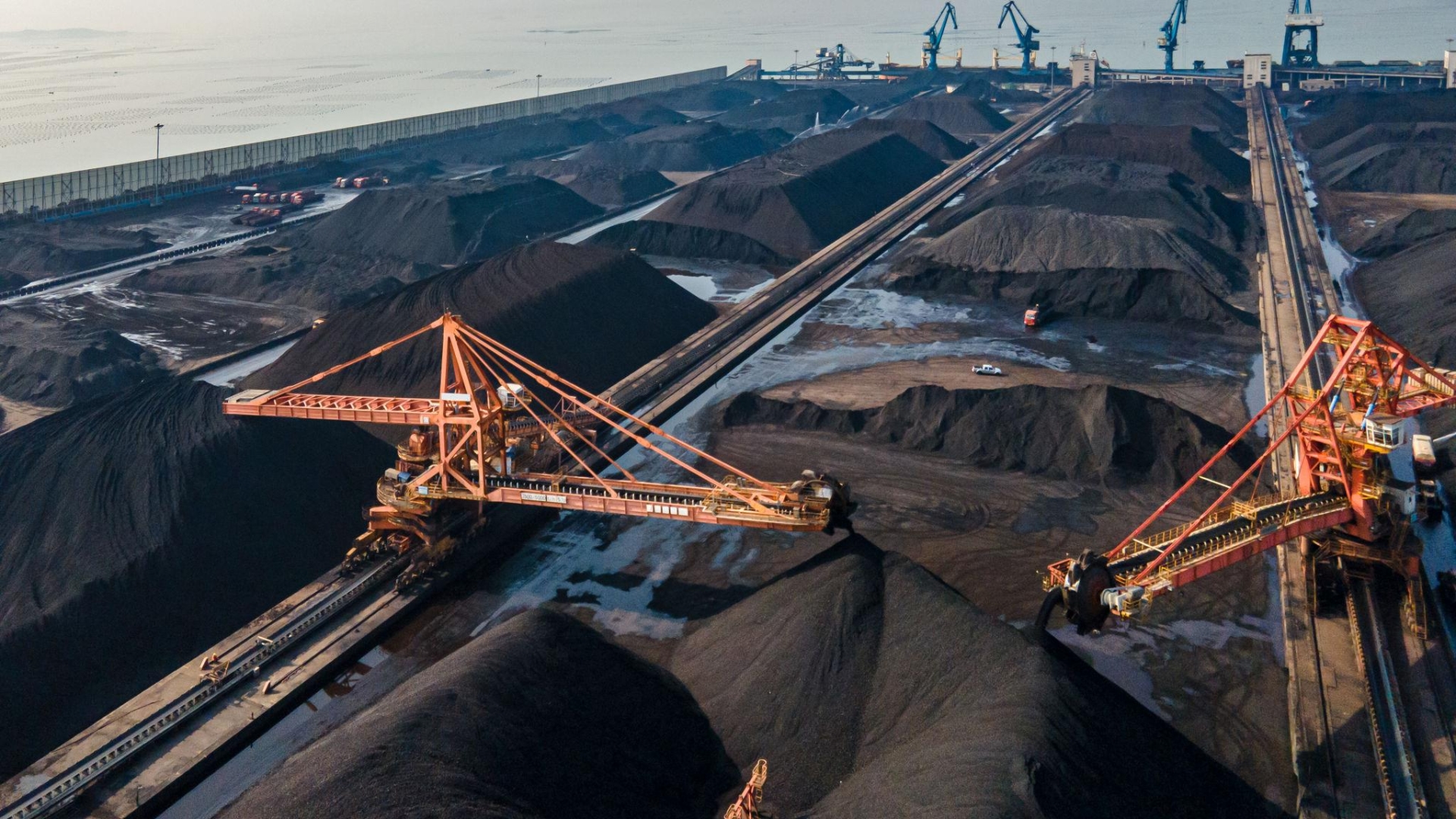 China busca transformar residuos del carbón en fuente estratégica de litio y tierras raras