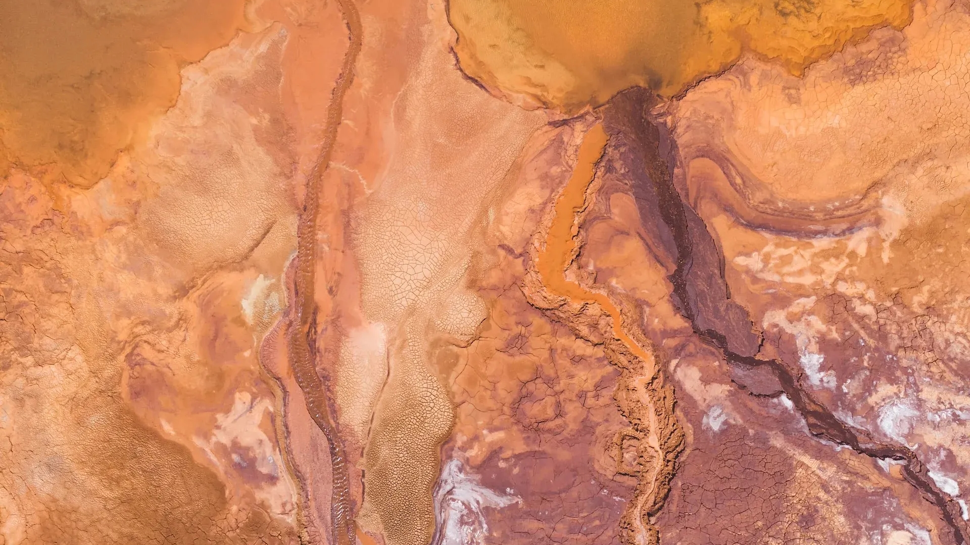 Austral pretende desinvertir proyectos de cobre en Chile a Colossus