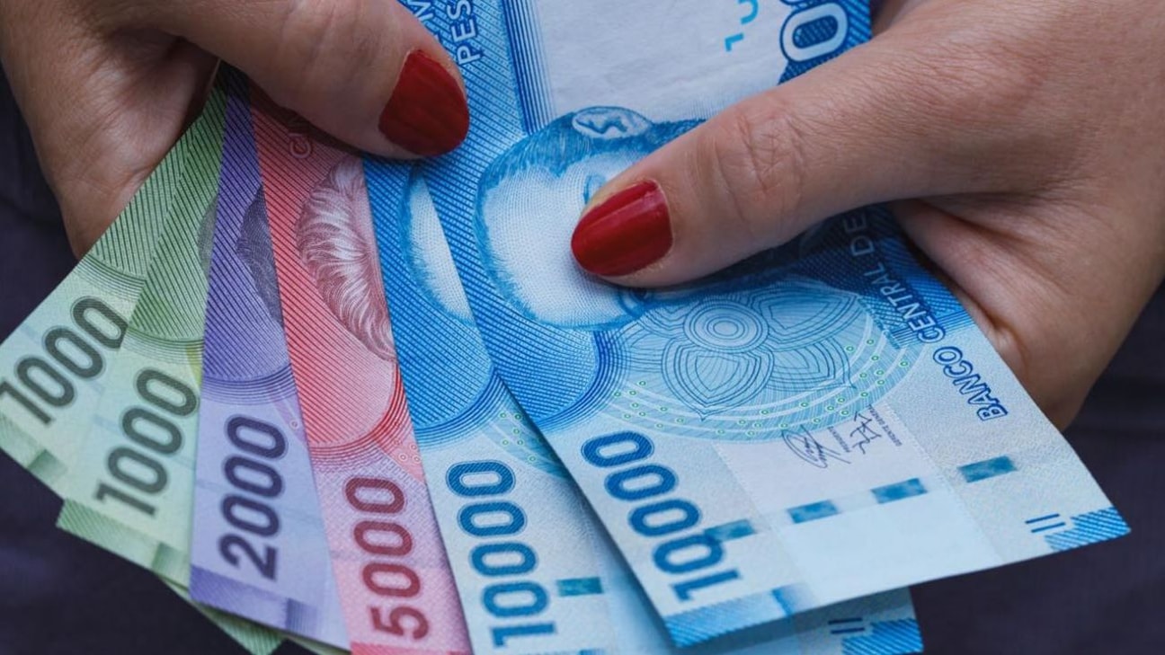 Bonos para pensionados en septiembre: revisa el aguinaldo de $25.280 y la nueva PGU de $250.275 antes del 18
