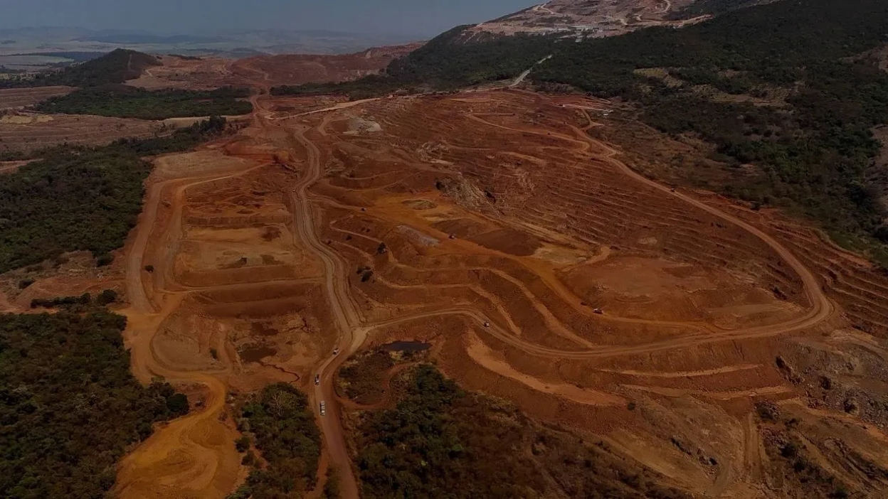 Brasil avanza en política de minerales críticos y descarta crear estatal para tierras raras
