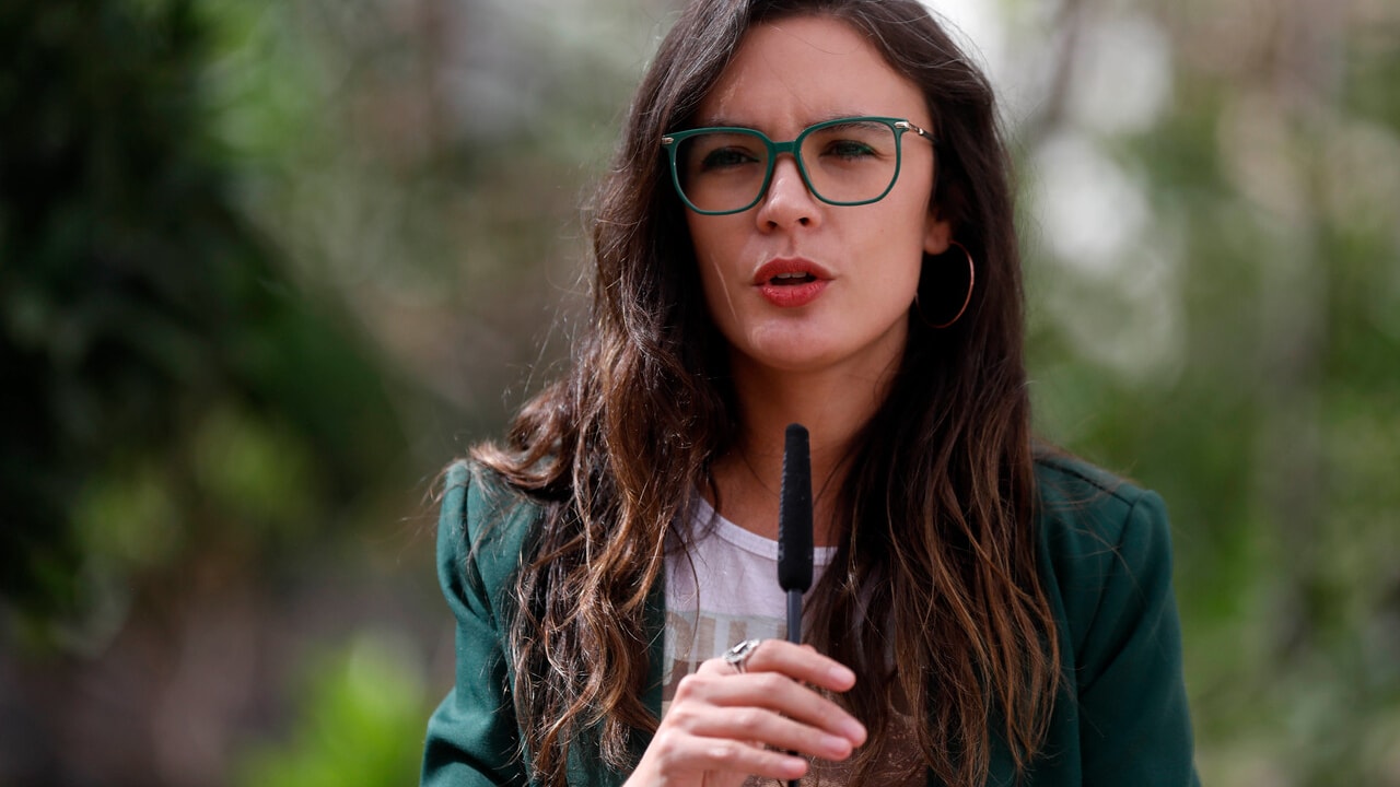 Camila Vallejo asegura que diálogo con trabajadores de Codelco Ventanas seguirá adelante «aunque estén en paro»