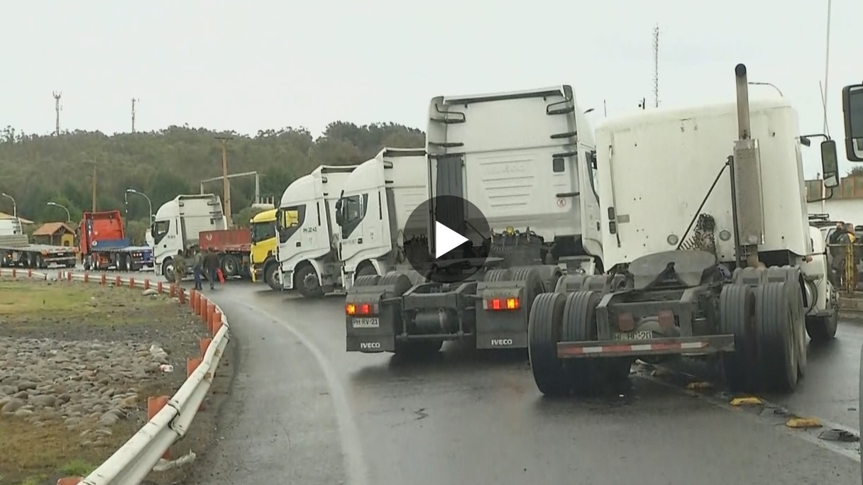 Camioneros se suman a paro de trabajadores de fundición Ventanas