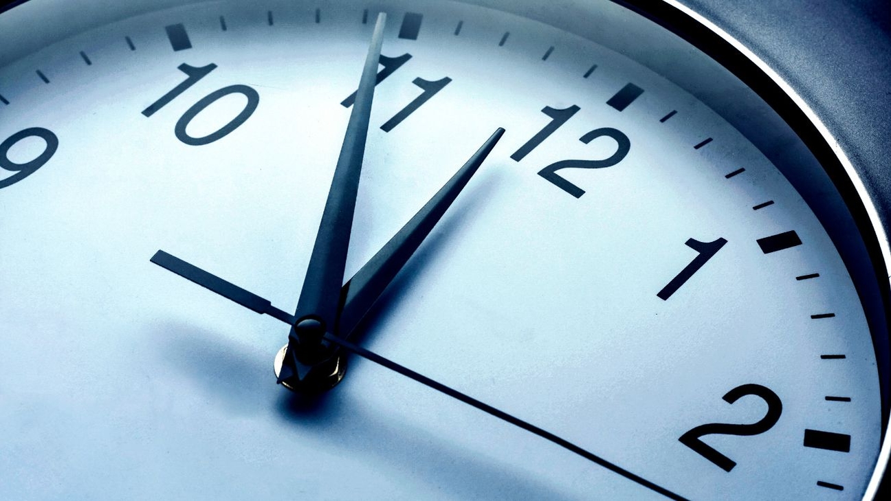 Chile Ajusta su Reloj este Sábado: Todo sobre el Nuevo Cambio de Hora y sus Excepciones Regionales
