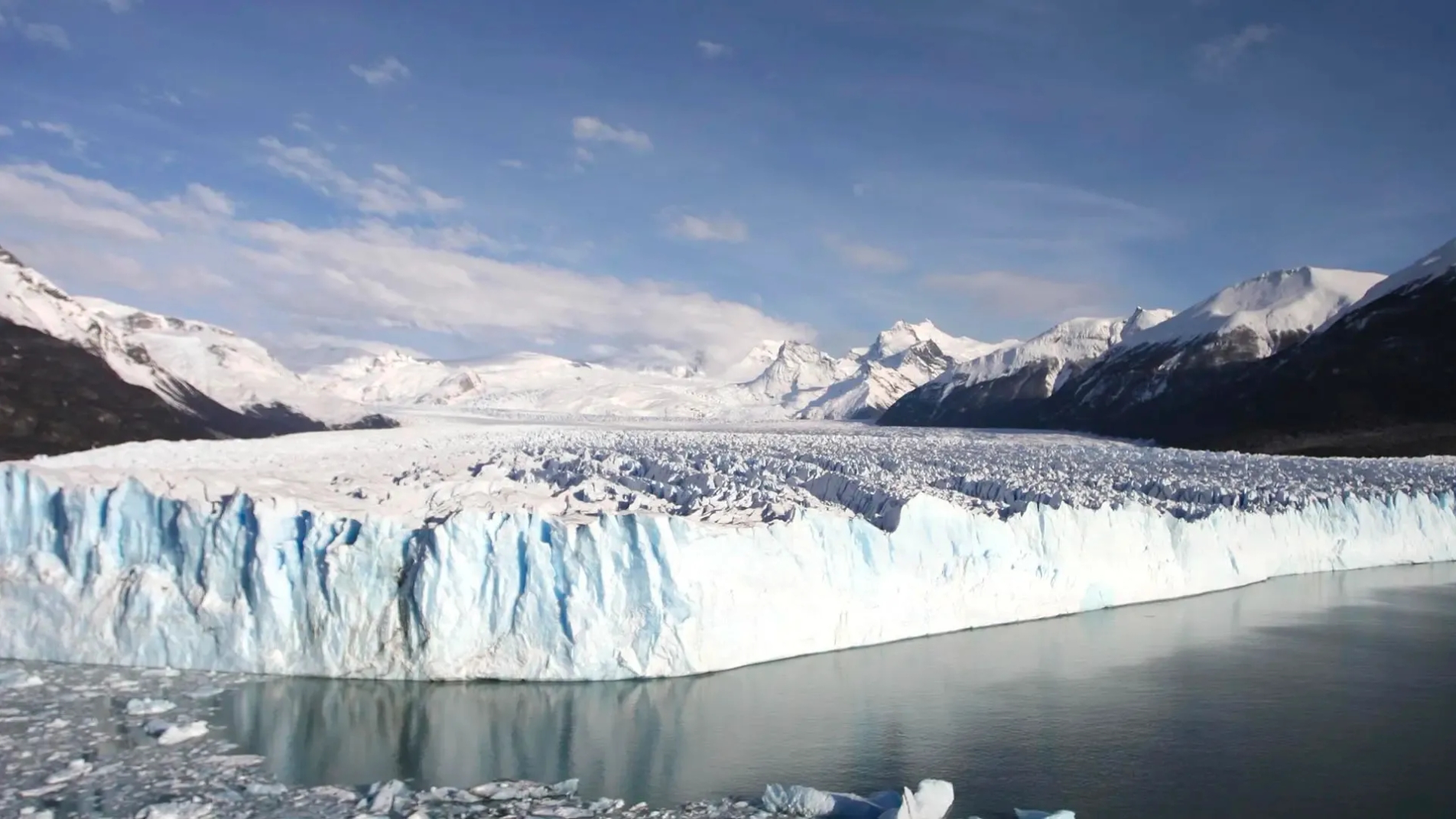 Chile atento a reforma en ley de glaciares de Argentina y su impacto