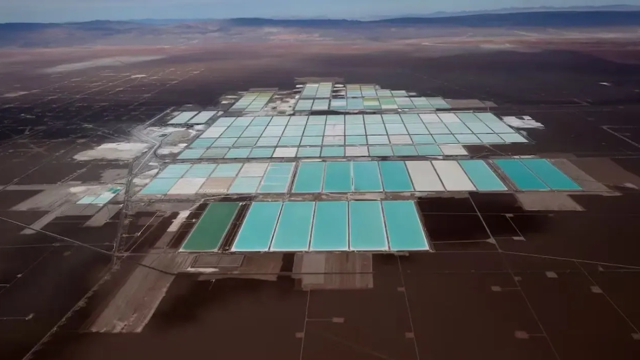 Chile avanza en estrategia del litio con alianza estratégica entre Codelco y SQM
