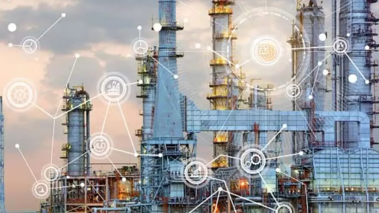 Chile refina el 96% de la gasolina y 60% del diésel que se consume: Así evoluciona la industria del petróleo sostenible