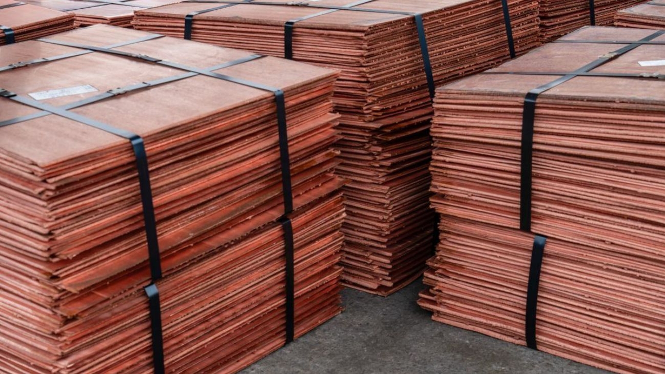 China debe reducir producción de cobre debido a escasez de mineral