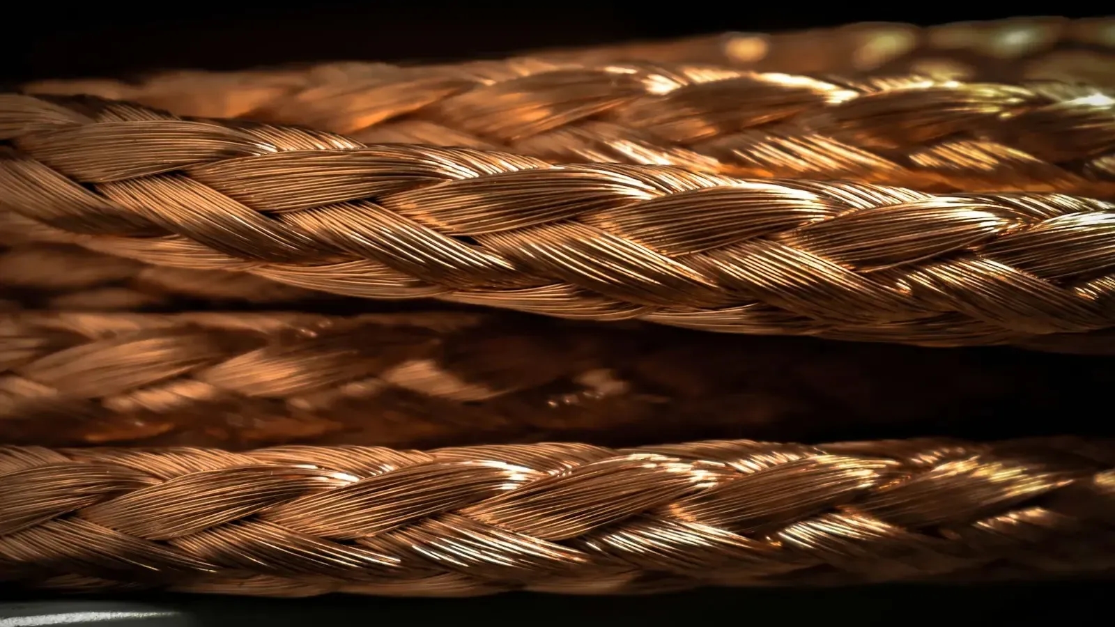Cobre sube hasta US$5,78 por libra tras tregua en Ormuz y deja una señal que Chile no puede pasar por alto