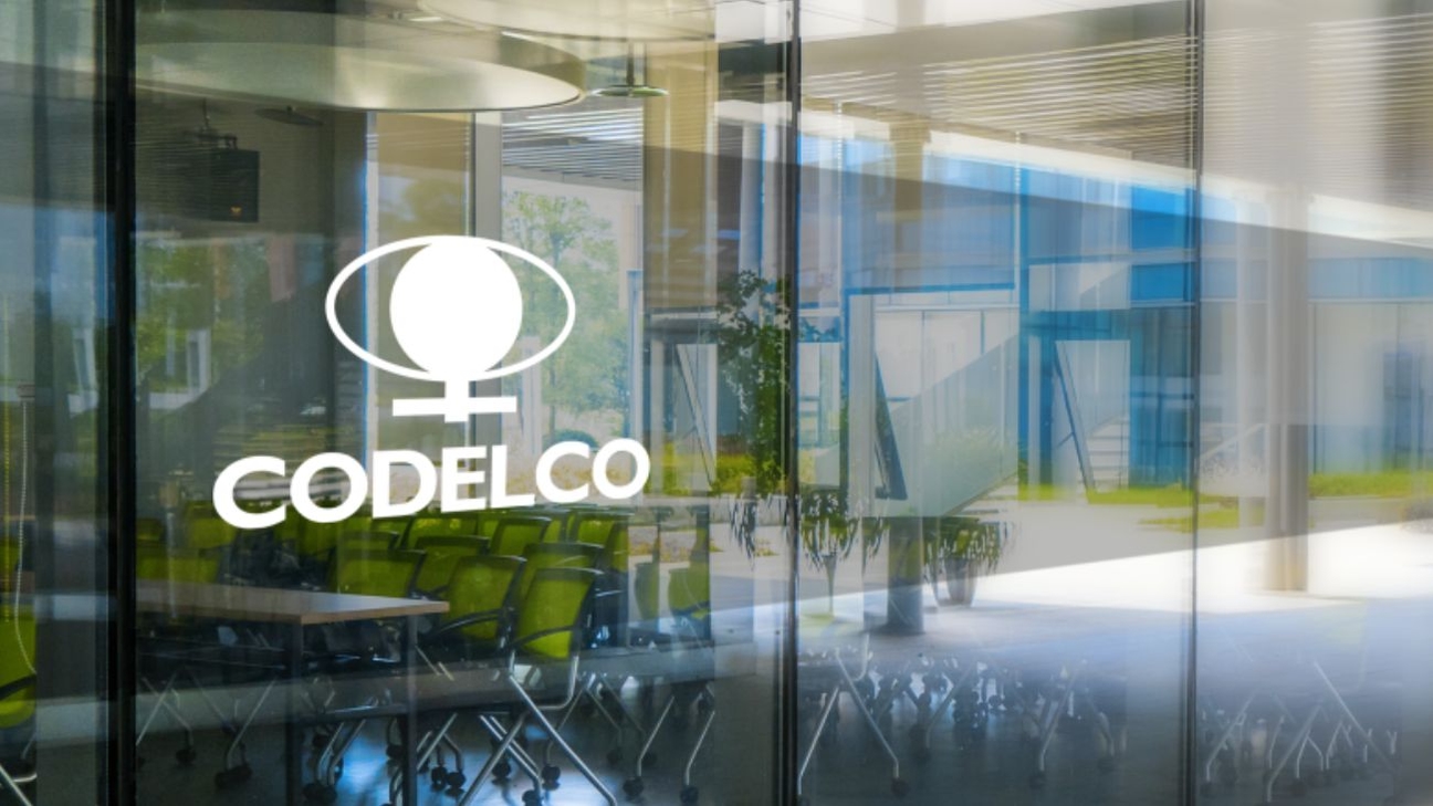 Codelco asegura financiamiento de $500 millones con SACE y Banco Santander para impulsar sostenibilidad en la minería