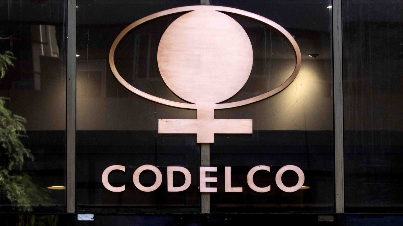 Codelco asegura futuro sostenible con nuevos contratos de energía renovable hasta 2040