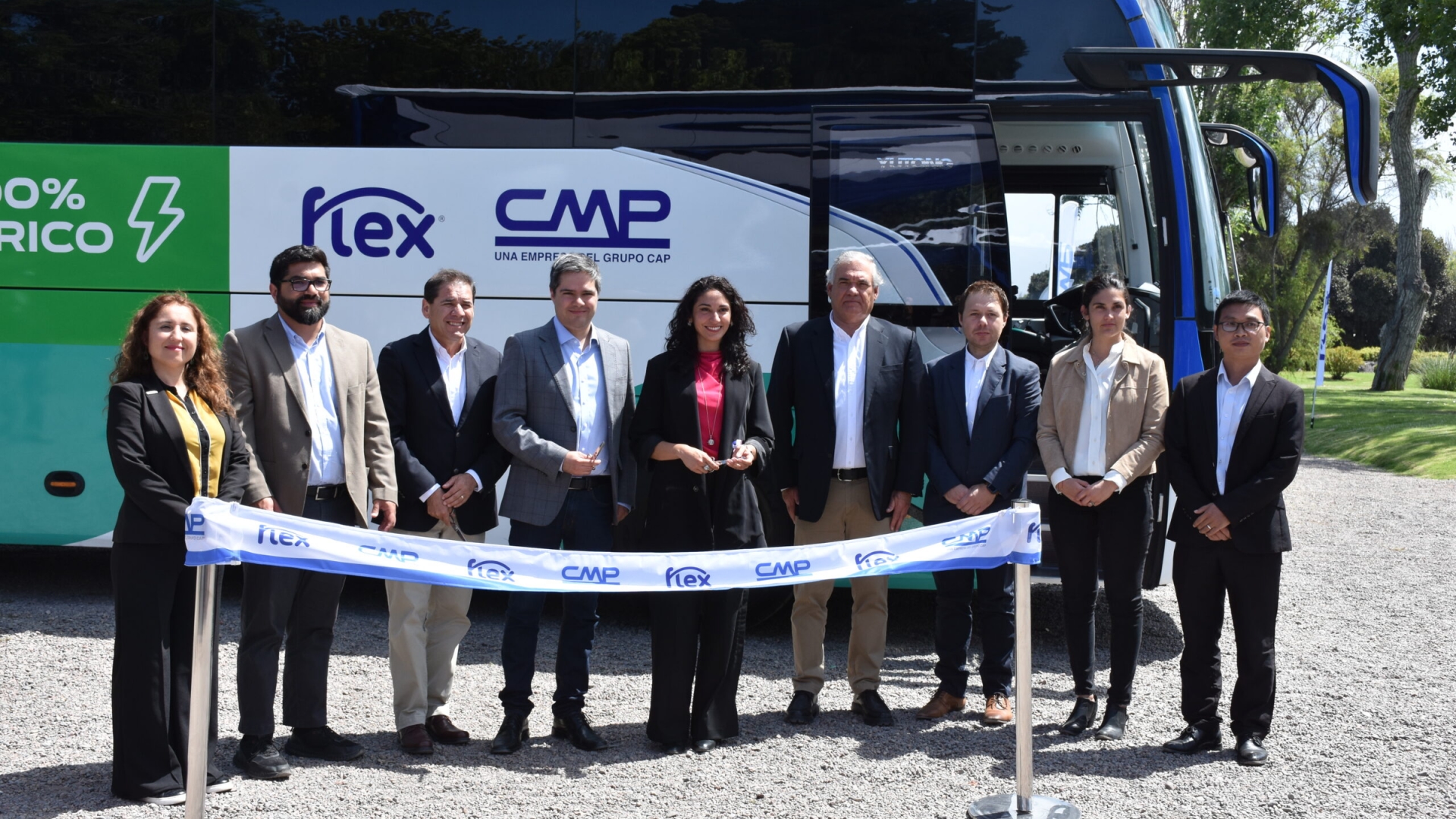 Compañía Minera del Pacífico completa con éxito la primera flota de buses 100% eléctrica de la minería en Chile