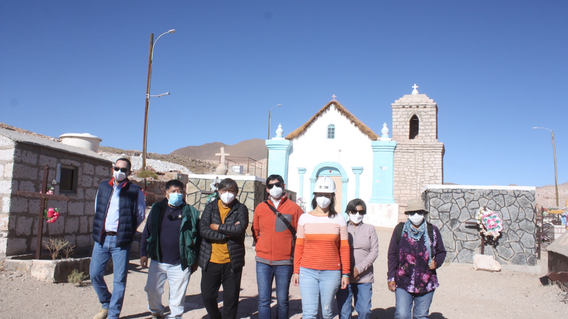 Con energía solar Conchi Viejo iluminó el pueblo con apoyo de Minera El Abra