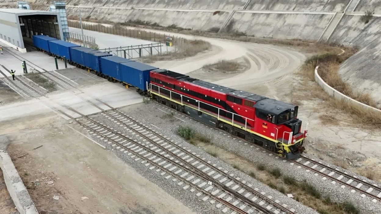 Corredor de Lobito: inundaciones paralizan ruta clave y golpean exportaciones de cobre y cobalto en África