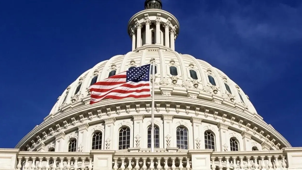 EE.UU. votará resolución clave: Senado busca frenar poderes bélicos de Trump en conflicto con Irán