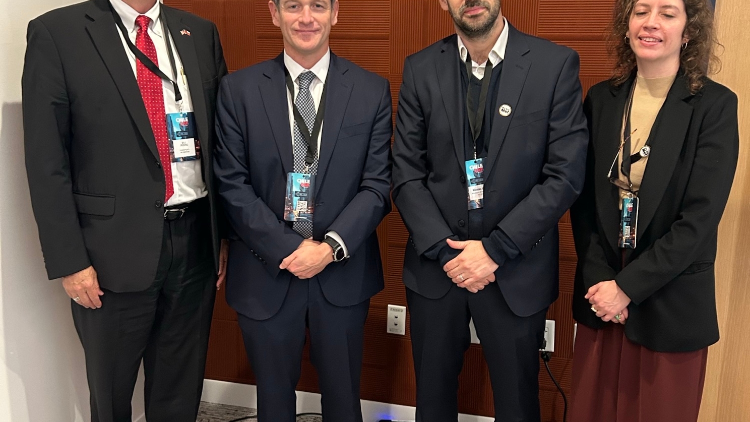Ejecutivos de Freeport-McMoRan se reúnen con ministro de Economía